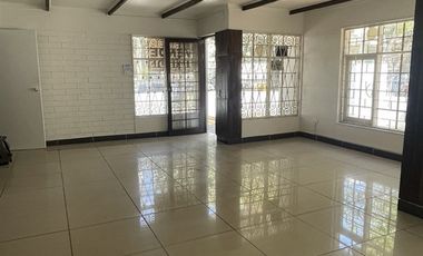 Casa en Arriendo en esquina 2 oriente