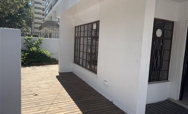 Casa en Arriendo en esquina 2 oriente