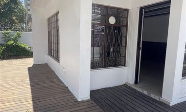 Local Comercial en Arriendo en esquina 2 oriente