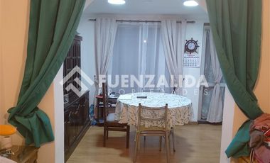 Casa en Venta en Metro Carlos Valdovinos