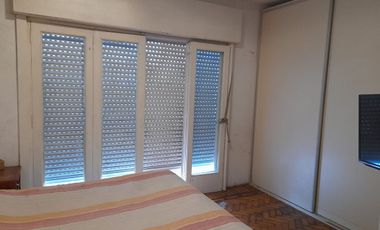 VENTA CASA. PATIO. TERRAZA. COCHERA. LOCAL. LANUS.