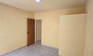 Departamento Tipo Casa en alquiler en Lanus Oeste