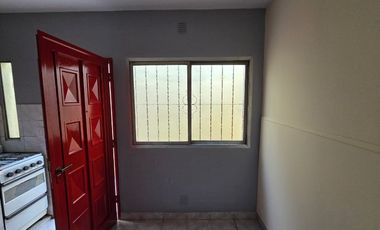 Departamento Tipo Casa en alquiler en Lanus Oeste