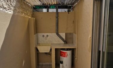 Departamento Tipo Casa en alquiler en Lanus Oeste