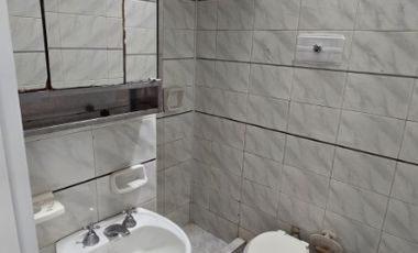 Departamento Tipo Casa en alquiler en Lanus Oeste