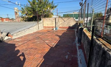 Casa en Venta en Dock Sud Apta Cred