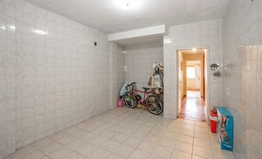VENTA CASA 7 AMBIENTES OLIVOS ROCHE MUTIFAMILIAR