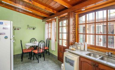 VENTA CASA 7 AMBIENTES OLIVOS ROCHE MUTIFAMILIAR