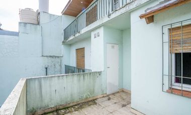 VENTA CASA 7 AMBIENTES OLIVOS ROCHE MUTIFAMILIAR