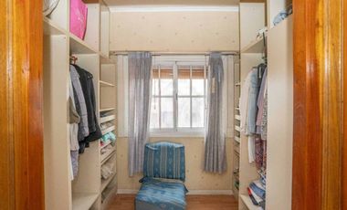 VENTA CASA 7 AMBIENTES OLIVOS ROCHE MUTIFAMILIAR