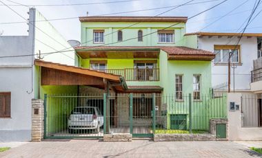 VENTA CASA 7 AMBIENTES OLIVOS ROCHE MUTIFAMILIAR
