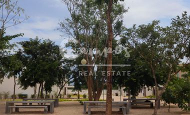 Casa de dos pisos y 3 recamaras en privada residencial en Conkal  Entrega marzo de 2026