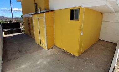 SE ARRIENDA ACOGEDORA CASA SOLIDA