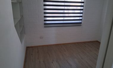 SE ARRIENDA ACOGEDORA CASA SOLIDA