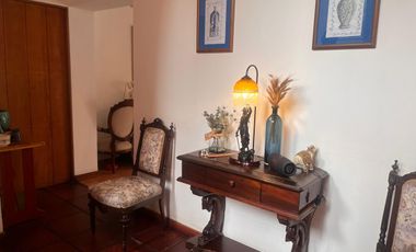 AMPLIA ACOGEDORA CASA FAMILIAR EN LA REINA