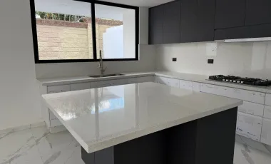 Casa en venta en Lomas de Angelópolis II, San Andrés Cholula, Puebla