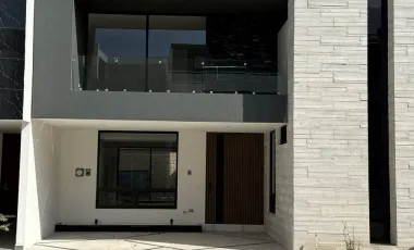 Casa en venta en Lomas de Angelópolis II, San Andrés Cholula, Puebla