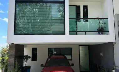 Casa en venta en Lomas de Angelópolis II, San Andrés Cholula, Puebla