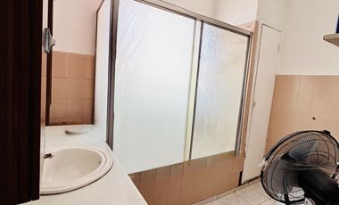 EXCELENTE UBICACION Y TERRENO HABITACIONAL Y/O COMERCIAL