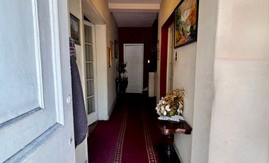 EXCELENTE UBICACION Y TERRENO HABITACIONAL Y/O COMERCIAL