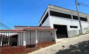 Casa-Bodega - Villa Rosario