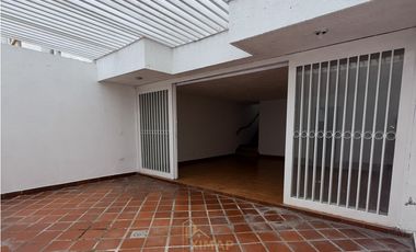 APARTAMENTO EN EDIFICIO ROSITA