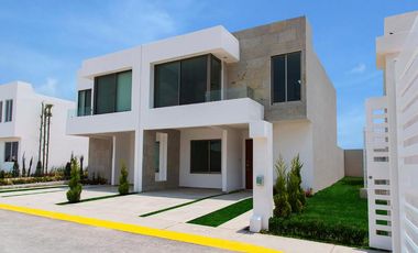 Casa en condominio en Paseos del Bosque II - Tecámac