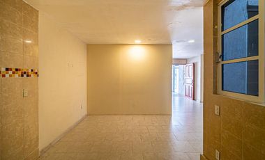 CASA EN VENTA EN MILITAR MARTE