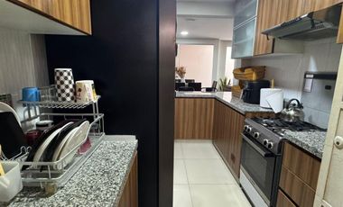 Venta de Casa de 4 Pisos  – Santiago de Surco