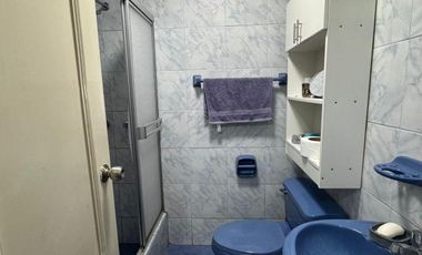 Venta de Casa de 4 Pisos  – Santiago de Surco