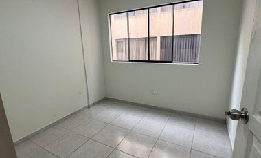 Venta de Casa de 4 Pisos  – Santiago de Surco