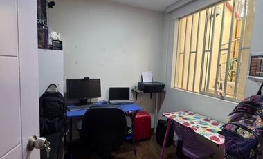 Venta de Casa de 4 Pisos  – Santiago de Surco