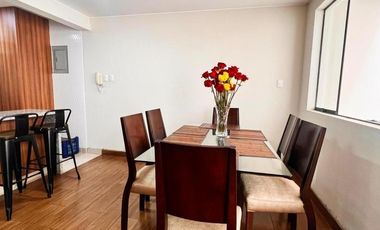 Venta de Casa de 4 Pisos  – Santiago de Surco