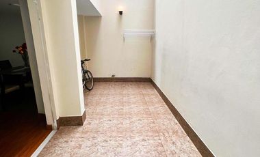 Venta de Casa de 4 Pisos  – Santiago de Surco