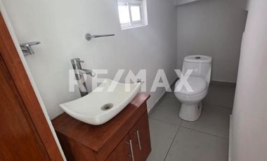 RENTA CASA EN KUNEM XILOTZONGO - (3)
