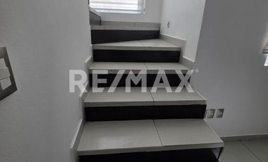 RENTA CASA EN KUNEM XILOTZONGO - (3)