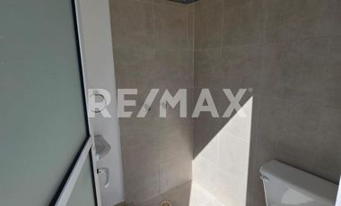 RENTA CASA EN KUNEM XILOTZONGO - (3)