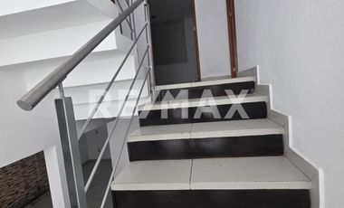 RENTA CASA EN KUNEM XILOTZONGO - (3)