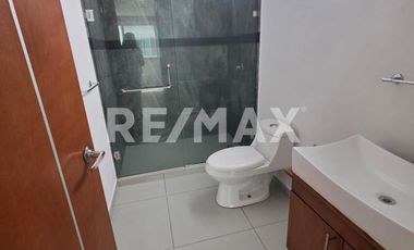RENTA CASA EN KUNEM XILOTZONGO - (3)
