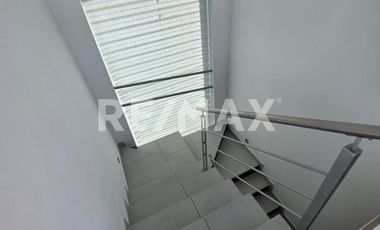 RENTA CASA EN KUNEM XILOTZONGO - (3)
