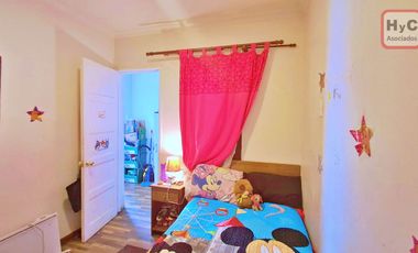 Hogar familiar: luminoso, seguro y con patio