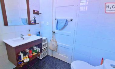 Hogar familiar: luminoso, seguro y con patio