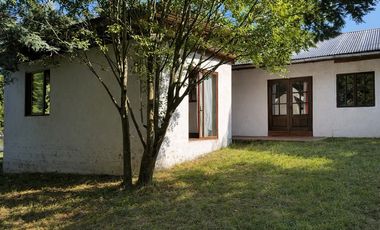 SE VENDE 2 CASAS EN 5.000M2, VISTA VOLCÁN Y LAGO