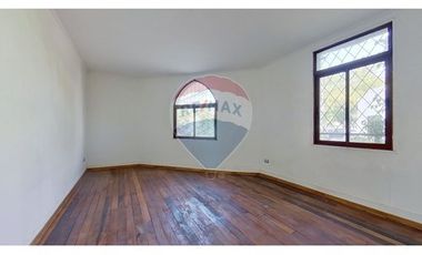 Casa Venta 3 Dormitorios., Renovada