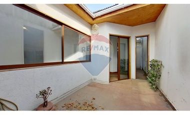 Casa Venta 3 Dormitorios., Renovada