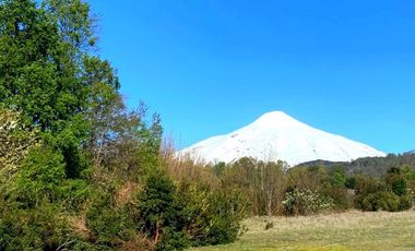 Venta casa en Pucón con vista al volcán