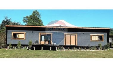 Venta casa en Pucón con vista al volcán