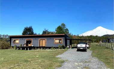 Venta casa en Pucón con vista al volcán