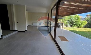 Atención INVERSIONISTAS Casa en Piedra Roja