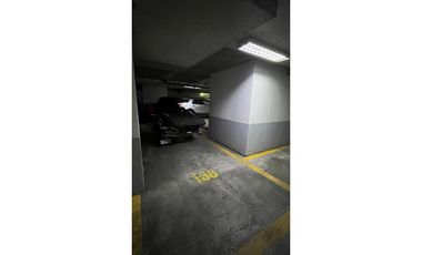 VENTA ESTACIONAMIENTOS Y BODEGA , CENTRICA